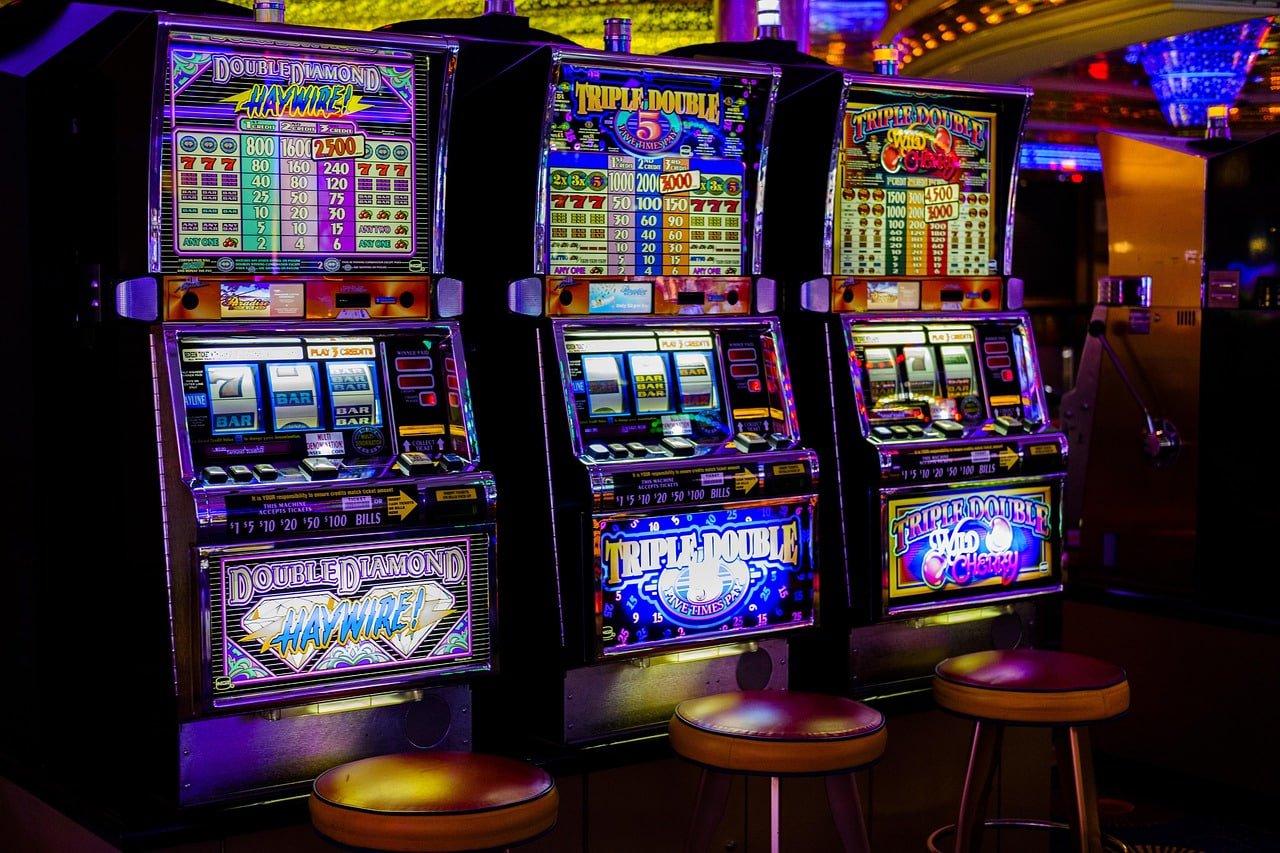 Live dealer baccarat table on 646jili Casino for Filipino online players
